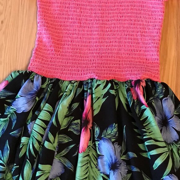 Handmade Party Dress Girls, Child's S-M: Upcycled Kids Clothes Swishy Ruffles - Picture 4 of 6